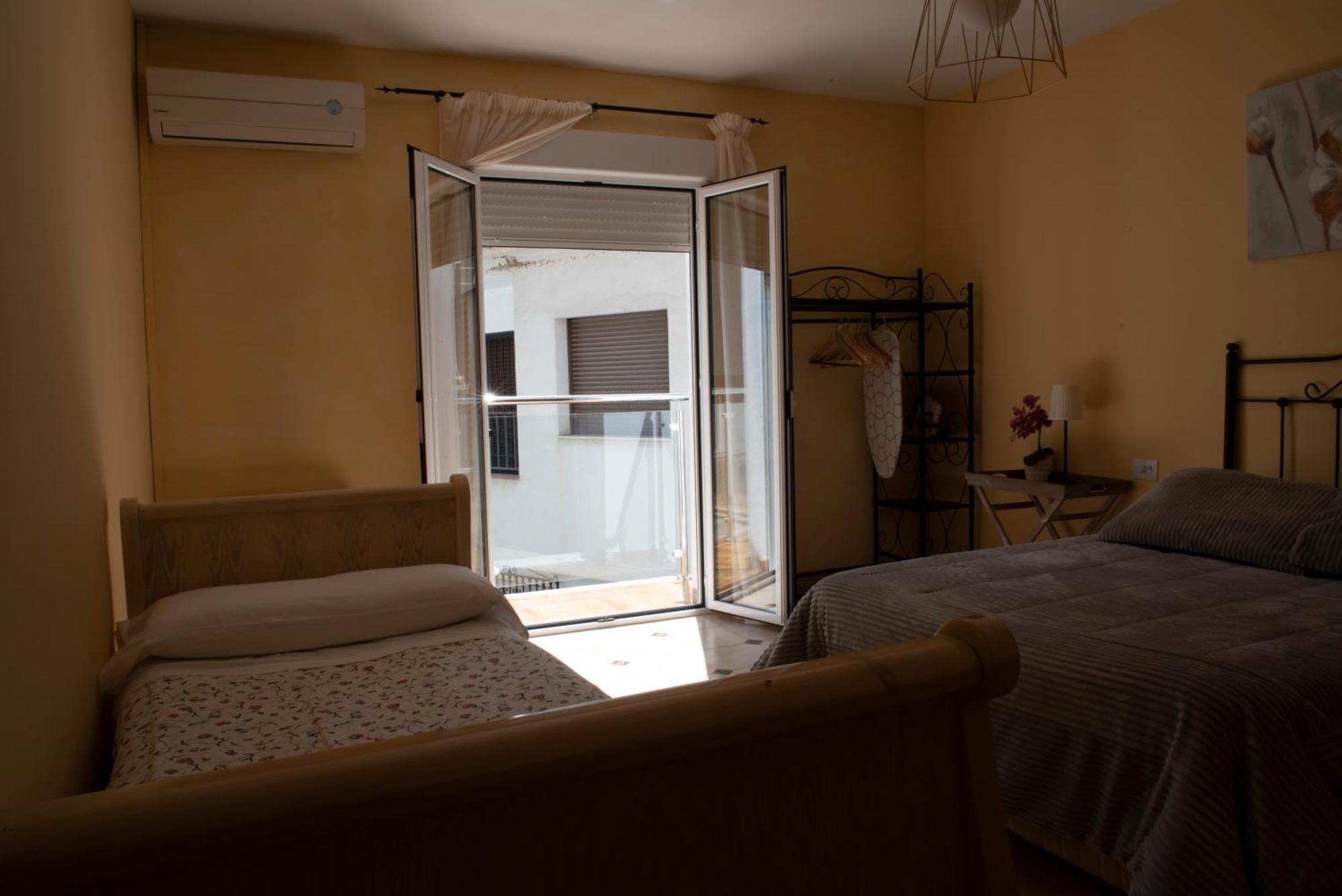 La Cueva De La Abuela Βίλα Cenes De La Vega Εξωτερικό φωτογραφία